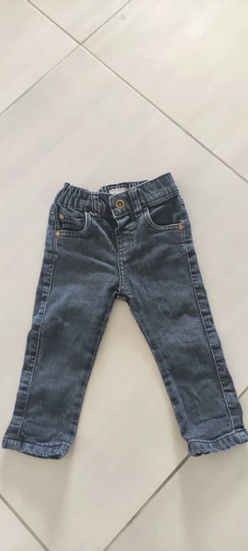 Jean garçon taille 9 mois