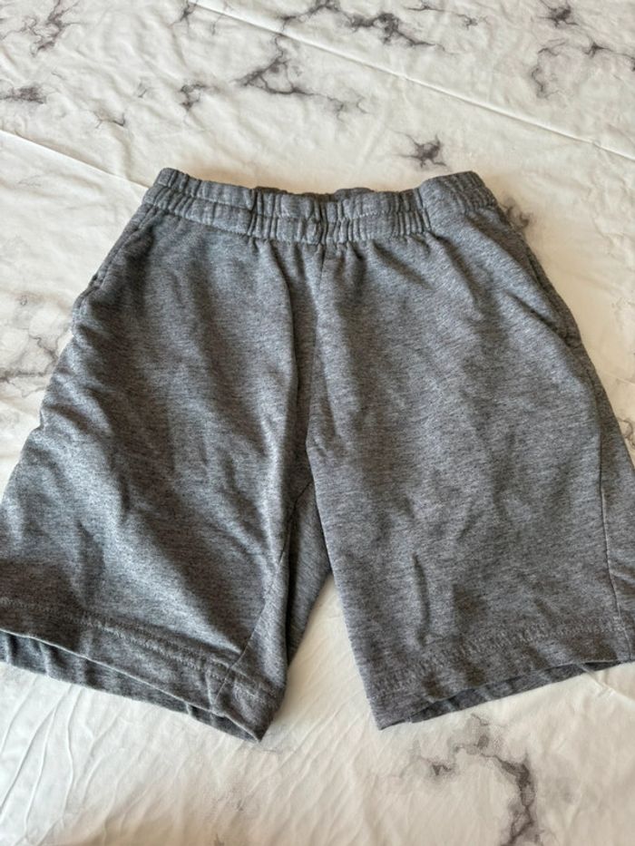Lot shorts kiabi 12 ans - photo numéro 4