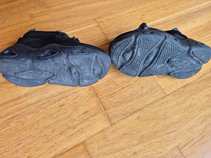 Baskets noires taille 20 - photo numéro 6