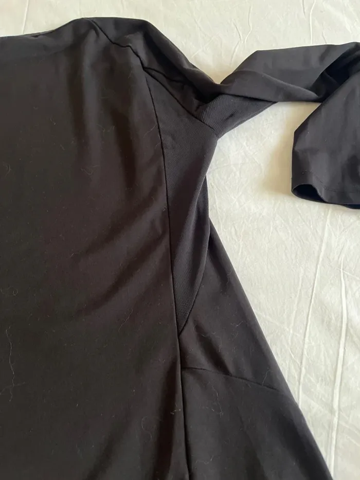 Haut de sport noir - photo numéro 4