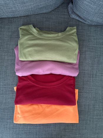 Lot de 4 t-shirts Shein - Taille M - Neufs jamais portés