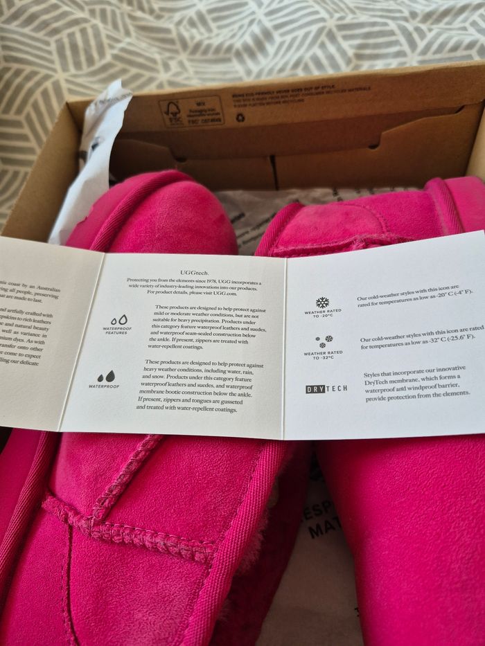 UGG mini fuschia - photo numéro 3