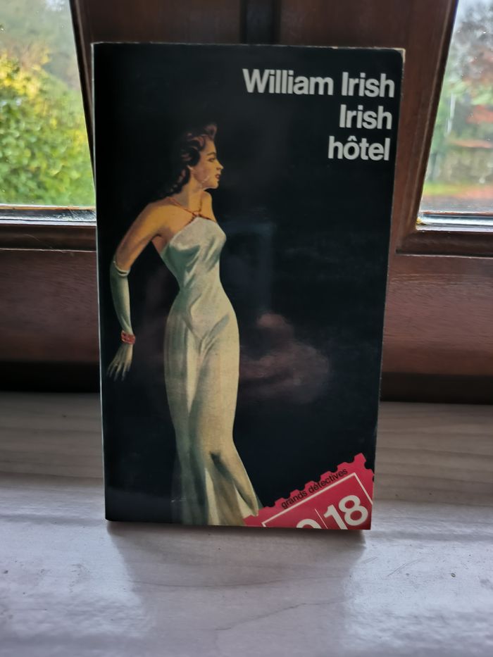 livre Irish Hôtel - IRISH, WILLIAM en tres bon etat ref EC