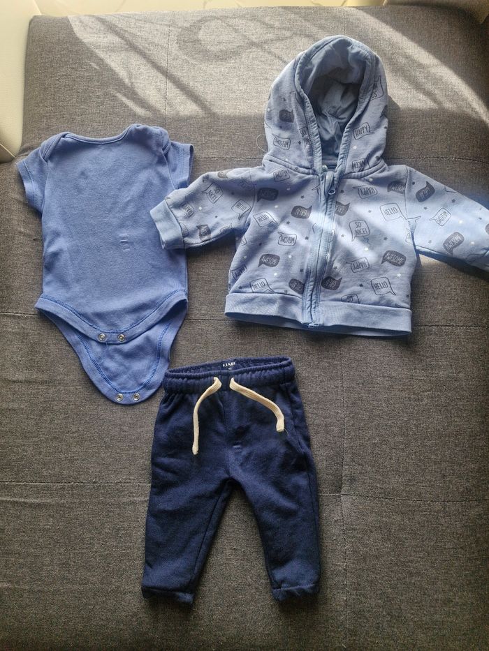 Ensemble  3 pièces jogging bébé