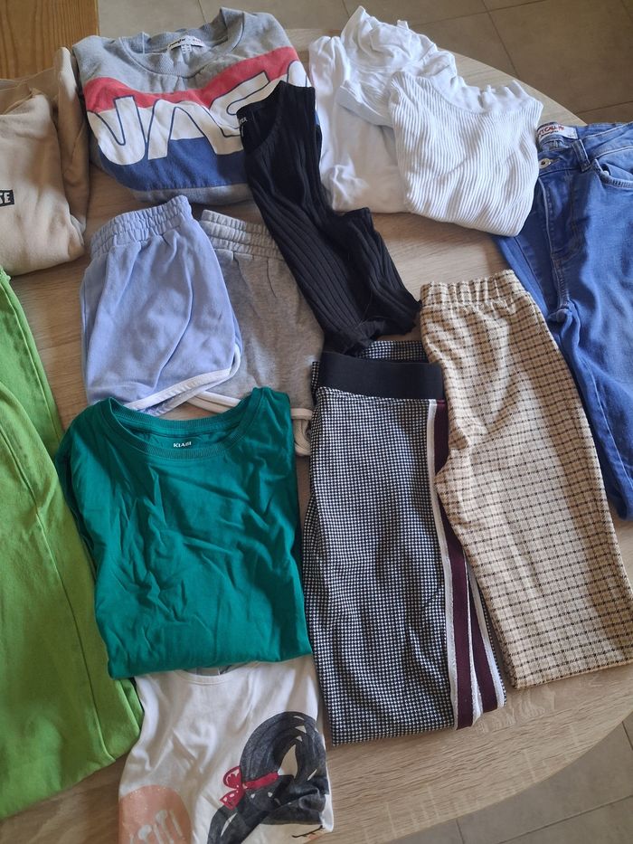 Lot vêtements 12 ans fille - photo numéro 3