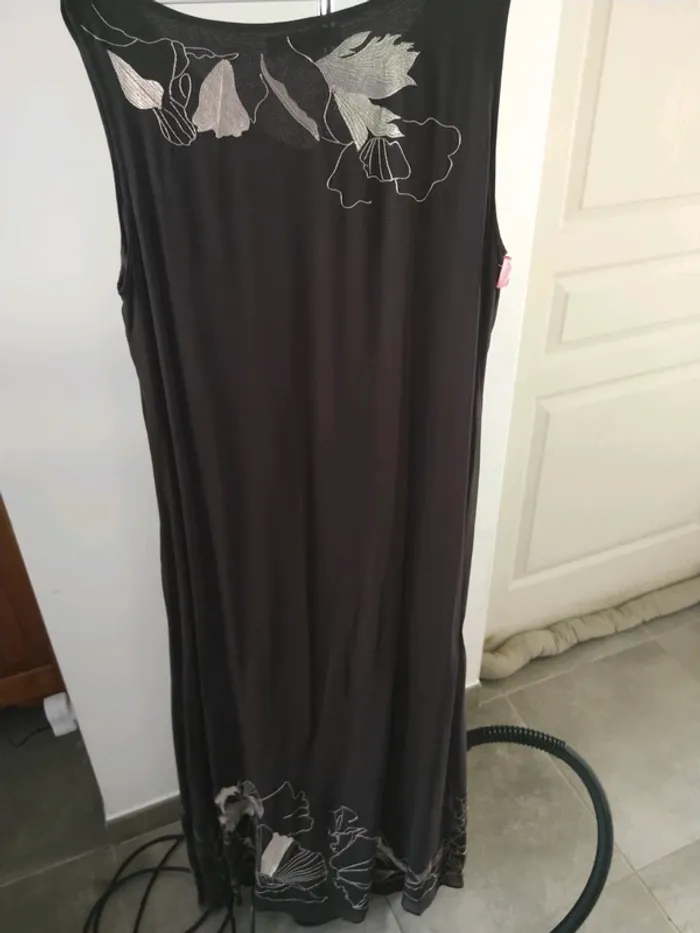 Robe Nitya 42 - photo numéro 2