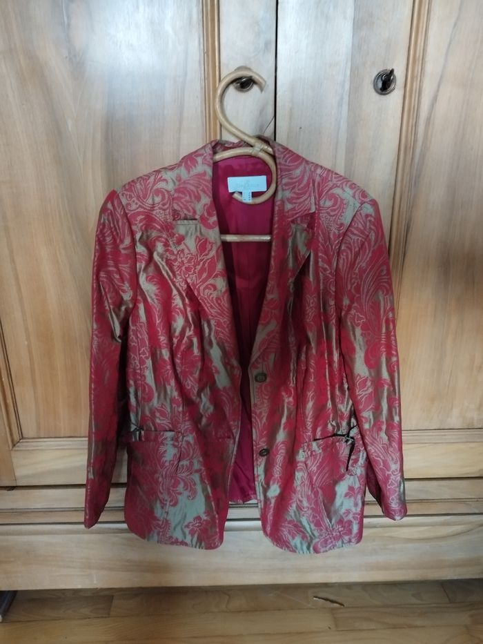 Veste  marque Élégance  Paris - photo numéro 3