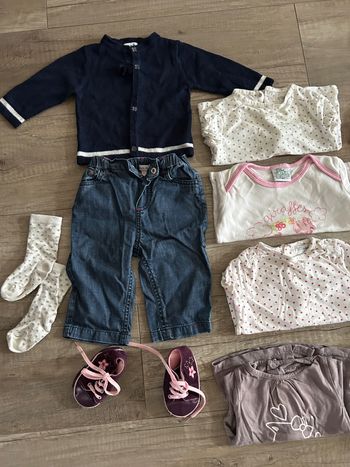 Lot de vêtements bébé fille