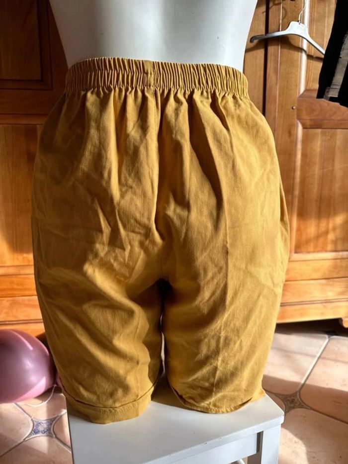 Short femme T 3 - photo numéro 6