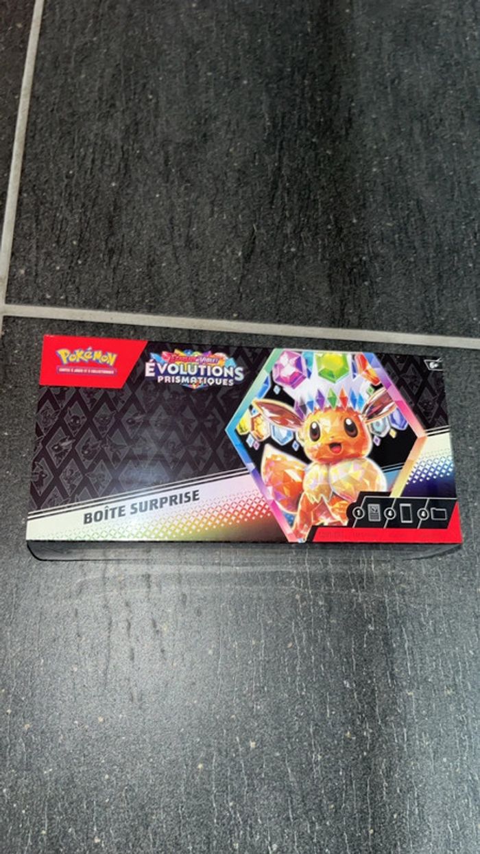 [NEUF] Boîte surprise EV8.5 Pokémon Evolutions prismatiques FR