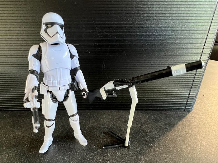Storm Trooper du premier ordre - Figurine Star Wars 11cm - photo numéro 9