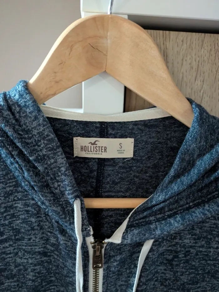 Magnifique gilet sweat à capuche bleu chiné Hollister taille S - photo numéro 2