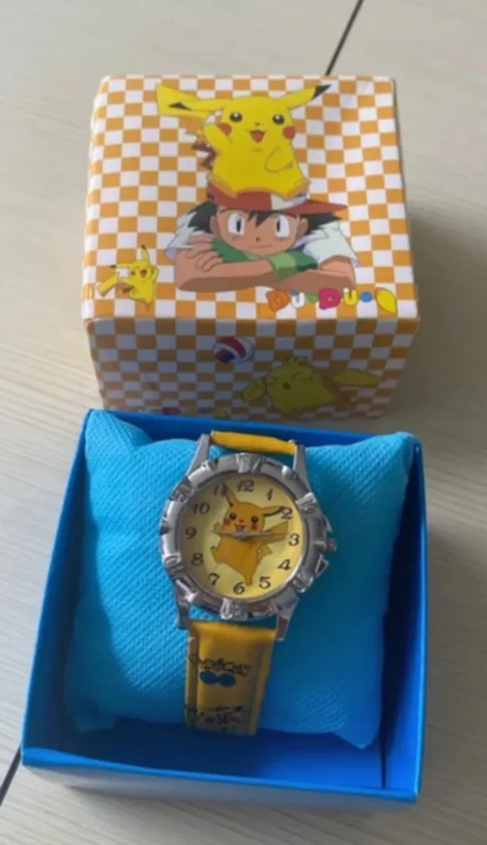 Très belle montre neuf Pokémon pikachu