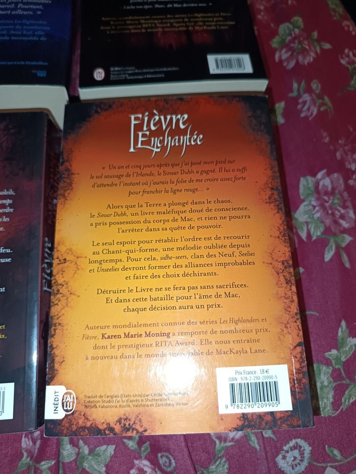 Lot chroniques de Dani mega O'Malley - photo numéro 9