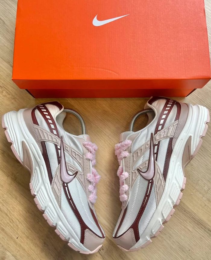 Nike Initiator Rose Blanc 50 Fluffy - photo numéro 2