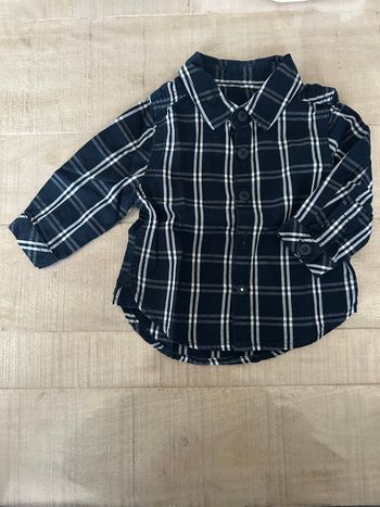 Chemise bleu marine à carreaux 