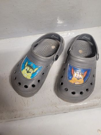 Sabot du même genre d'une marque