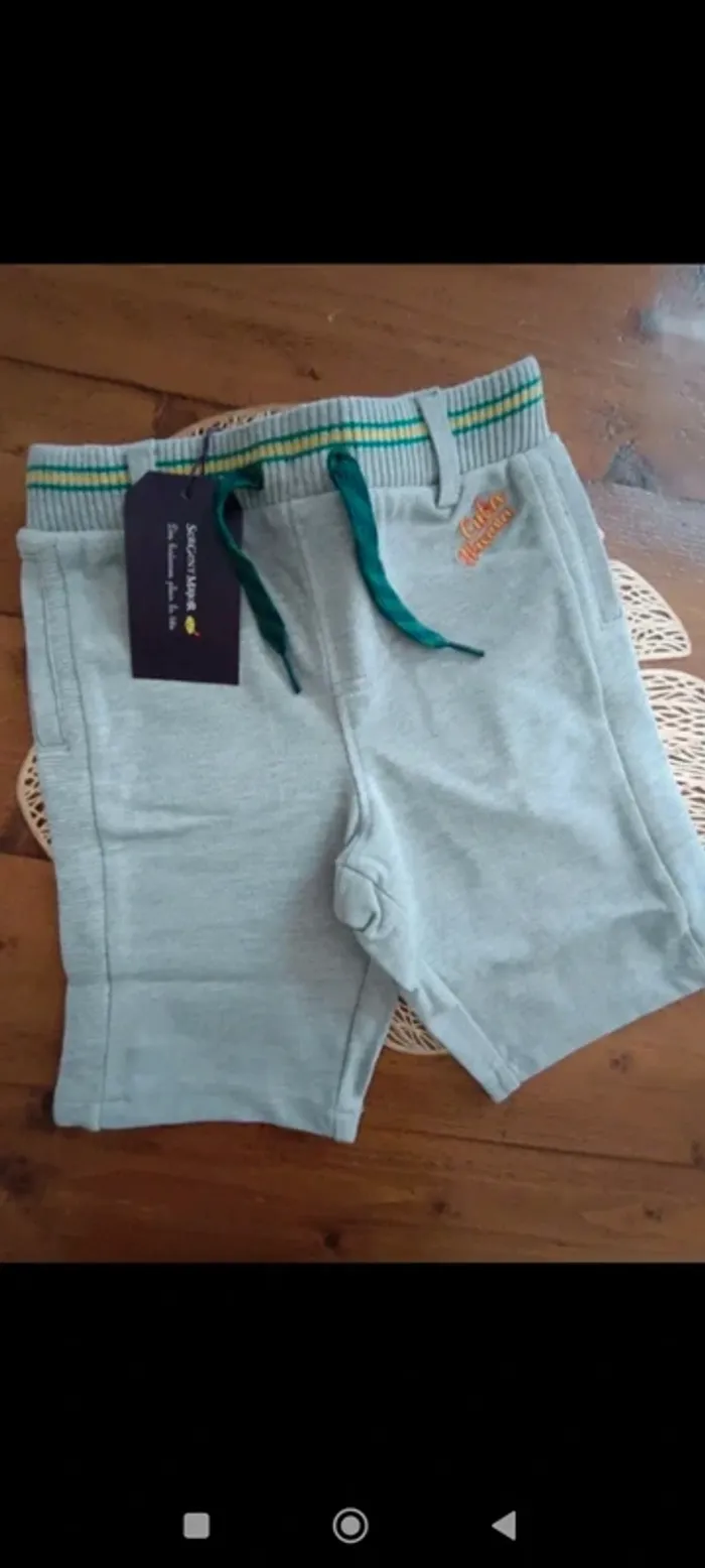 Bermuda neuf sergent major 4 ans