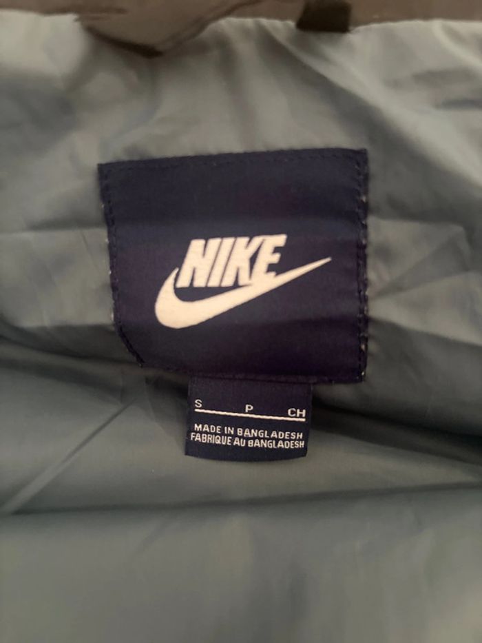 Doudoune sans manche Nike taille S - photo numéro 8