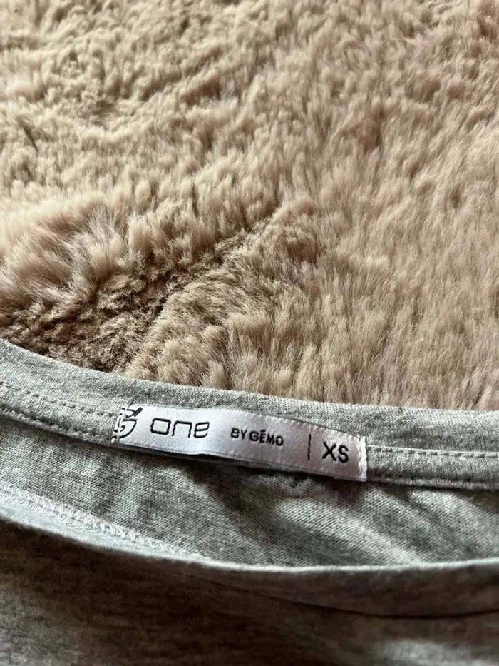 T shirt - photo numéro 2