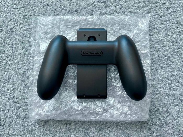 Console Nintendo Switch (2019) avec accessoires - photo numéro 10