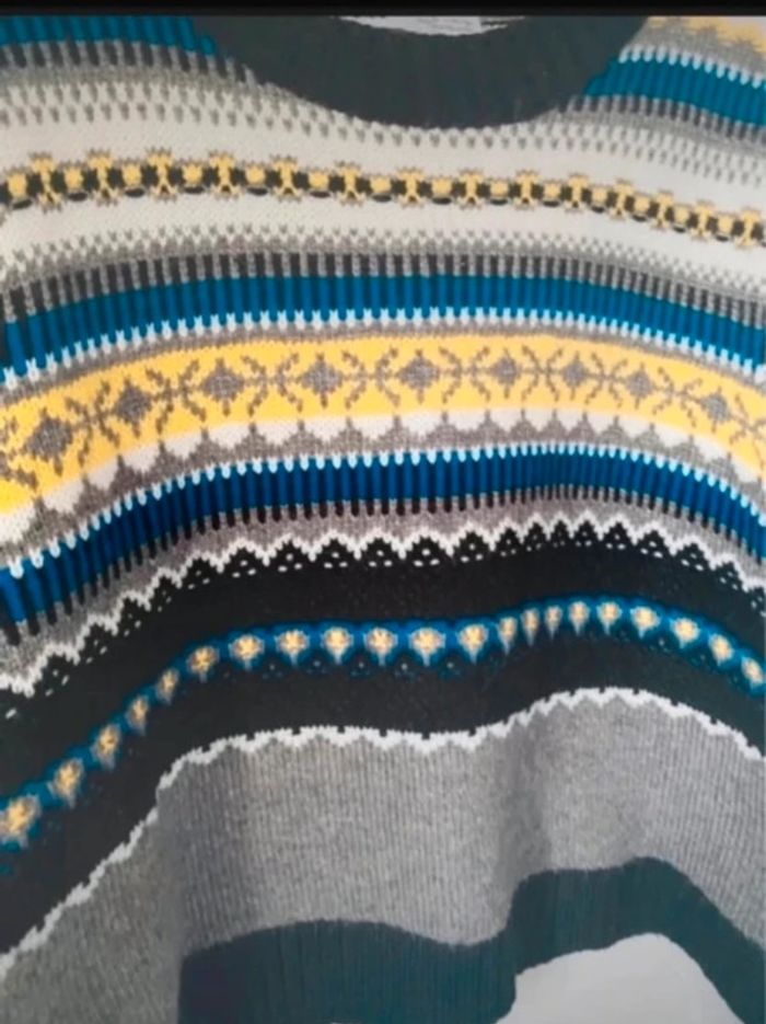 Pull Zara taille L court - photo numéro 2