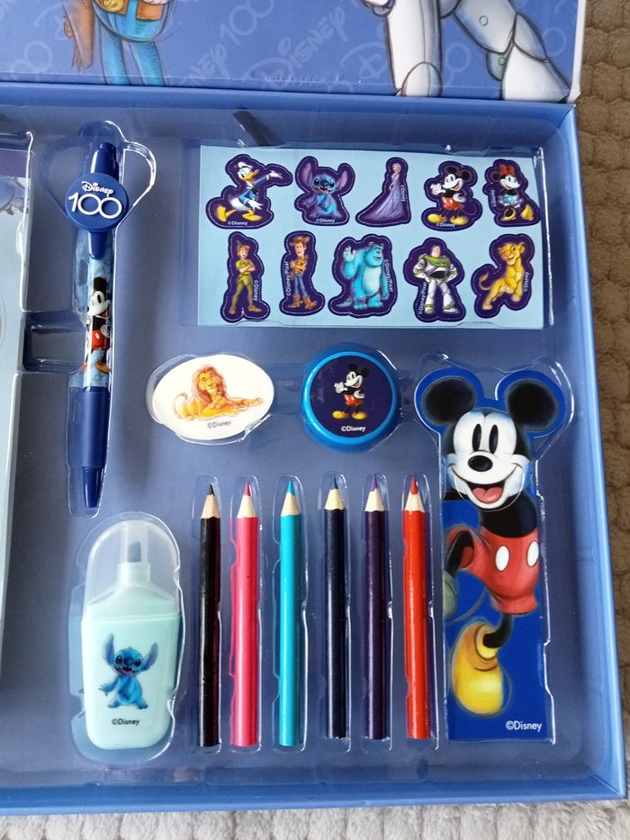 Palette set papier 100 ans Disney - photo numéro 3