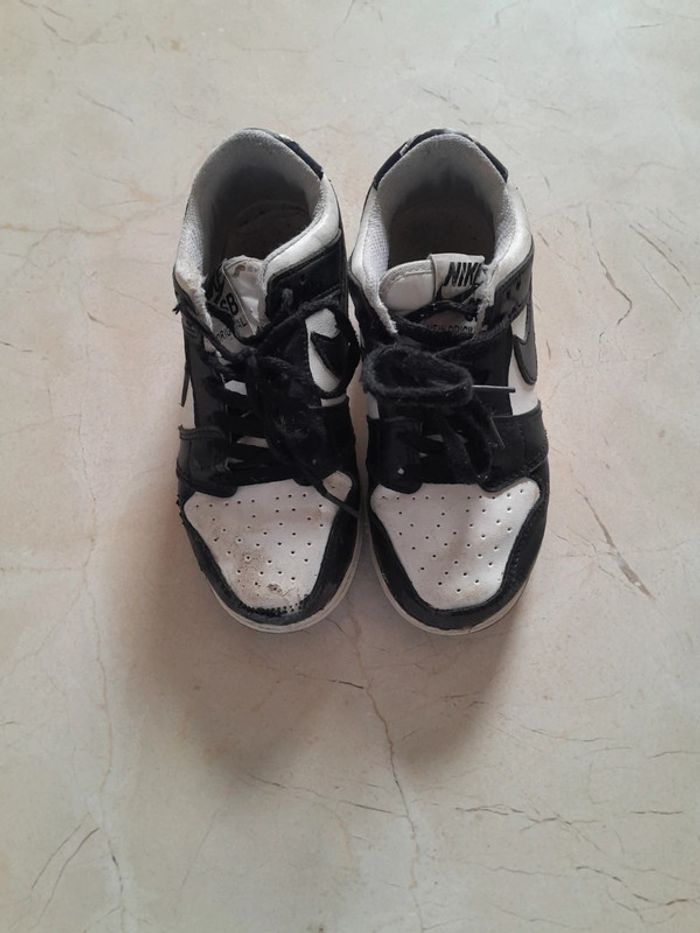 Baskets Mixte 🤍 taille 31 🖤 - photo numéro 3