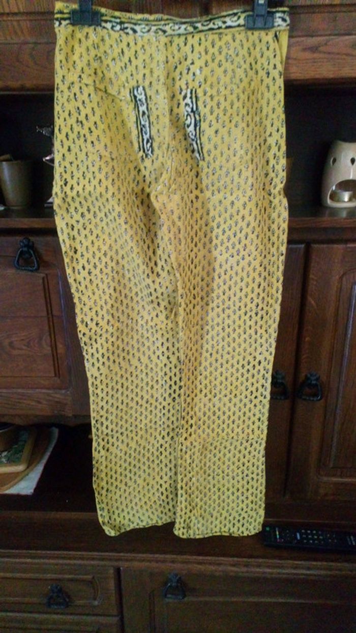 Pantalon femme taille S - photo numéro 2