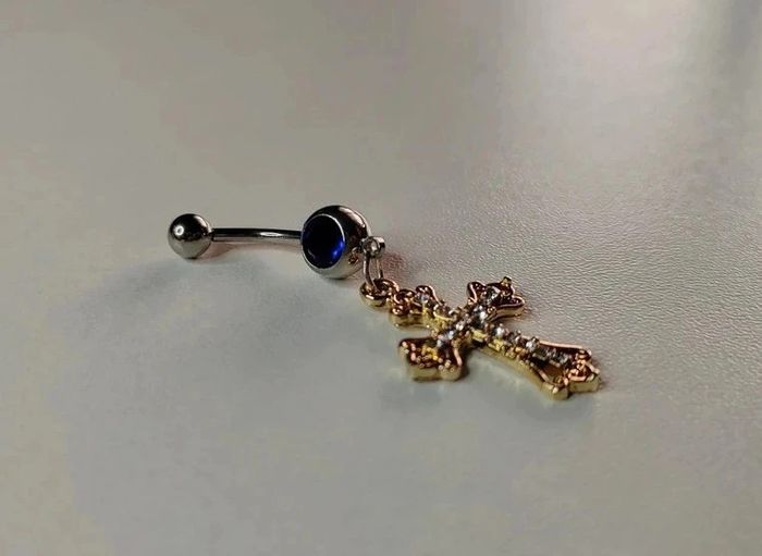 Piercing nombril croix - Neuf - photo numéro 4