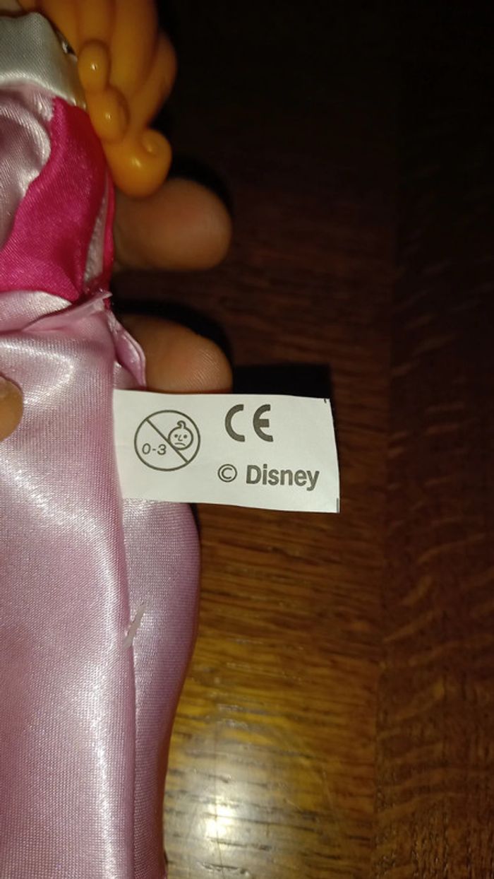 Poupée disney - photo numéro 3