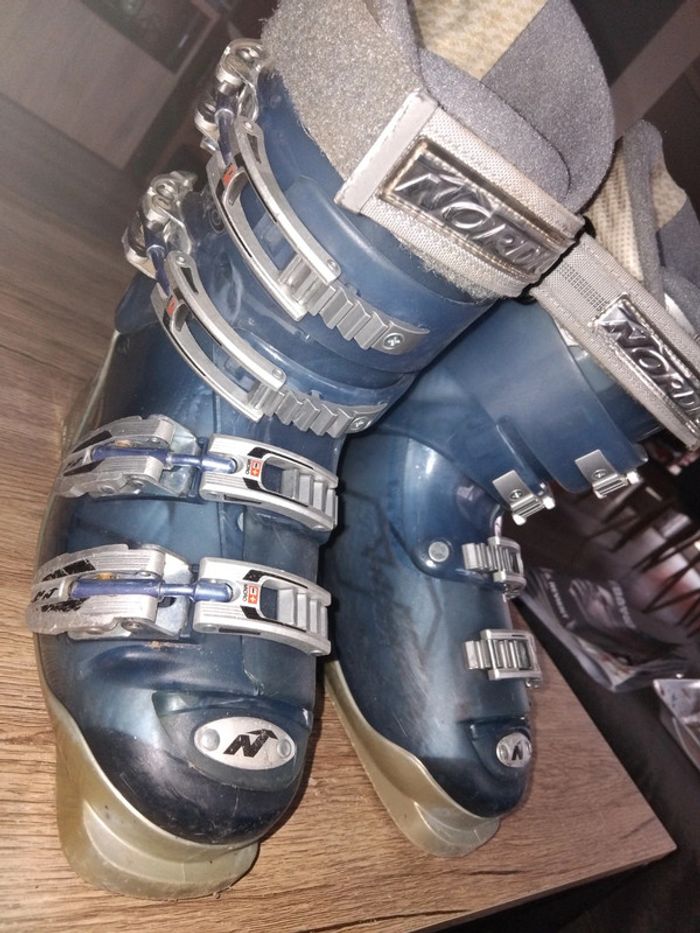 Chaussures de ski Nordica - photo numéro 4
