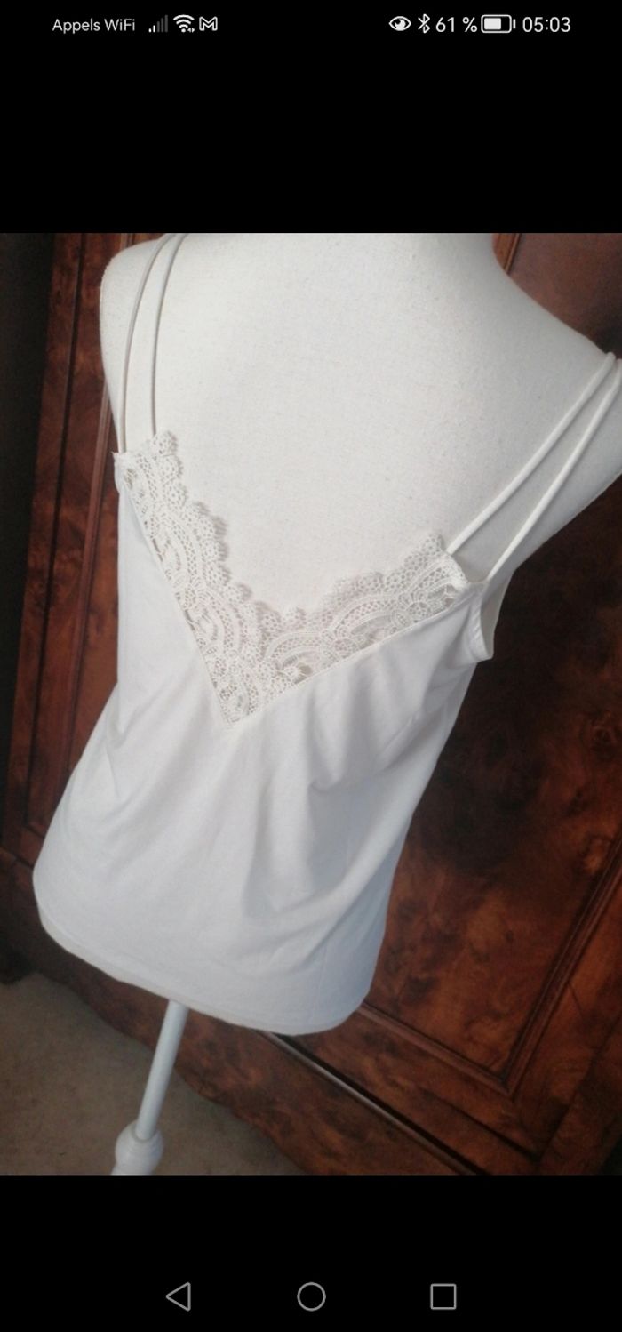 Bebardeur blanc a dentelle double bretelles taille S - photo numéro 3