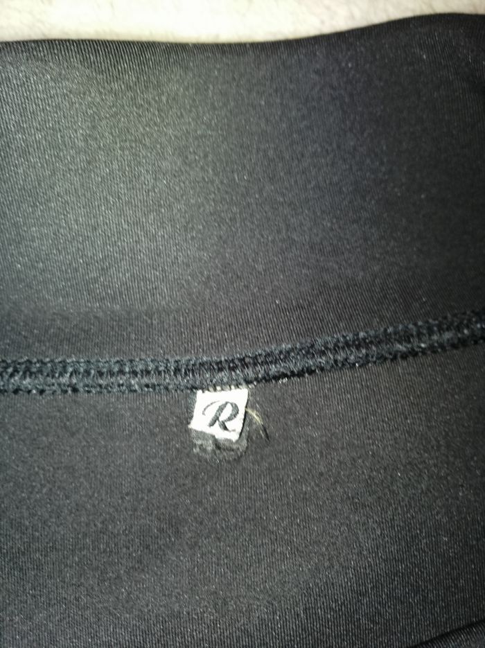 Jupe noir - photo numéro 3