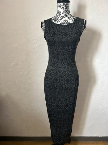 Sublime robe longue à motifs 🥰 taille 36 New look