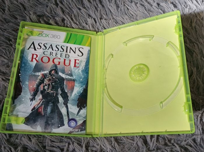 Boîte vide de jeu avec livret Assasin's Creed Rogue - photo numéro 2