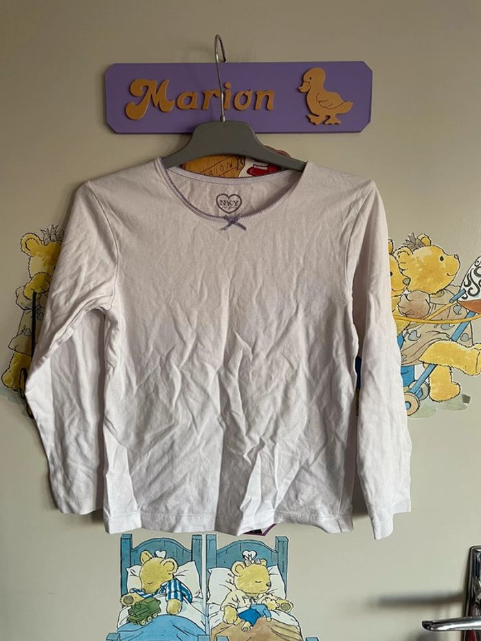 Tee shirt blanc à manches longues, taille 6/8 ans, marque Nky.