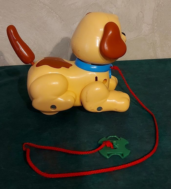 Petit chien Snoopy "Fisher-Price" - photo numéro 2