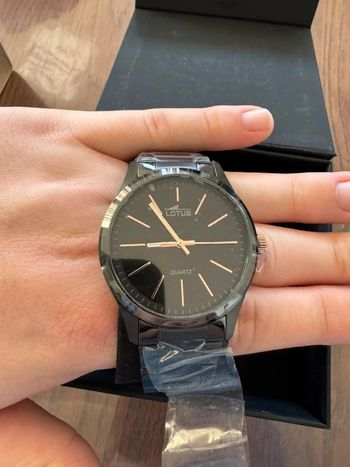 Montre Lotus