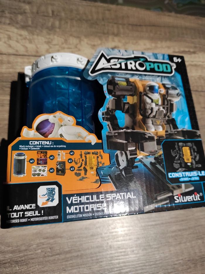 Véhicule spécial motorisé