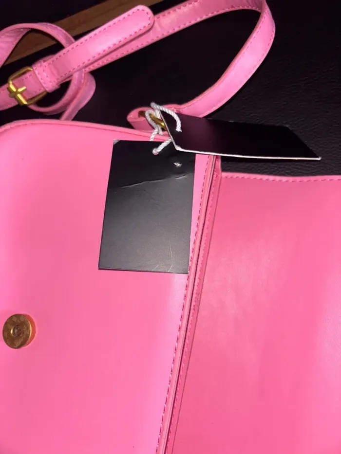 Mignon petit sac bandoulière neuf rose bonbon - photo numéro 5