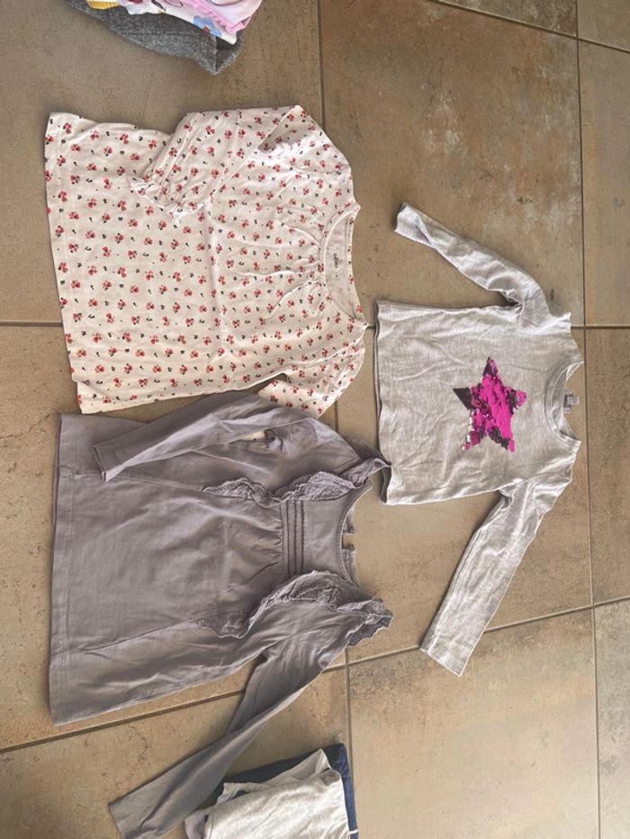 Lot hauts manches longues 4 ans - photo numéro 5