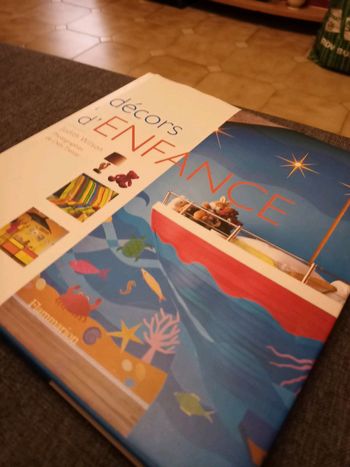 Livre " décors d enfance"
