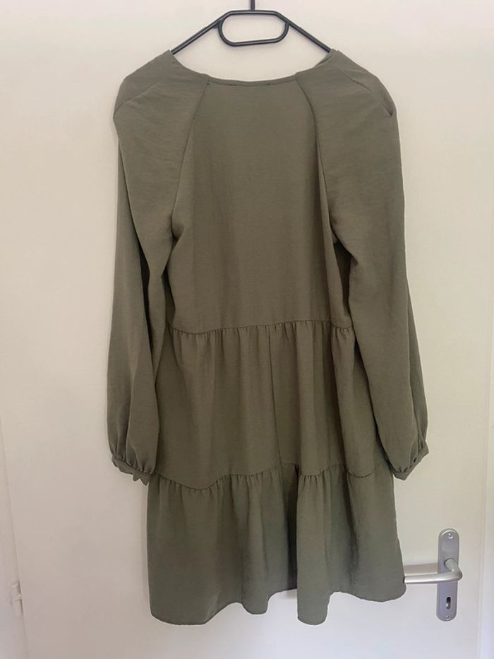 Robe verte kaki - photo numéro 3