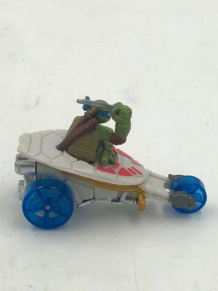 Véhicule miniature moto TMNT Viacom 2014 - photo numéro 3