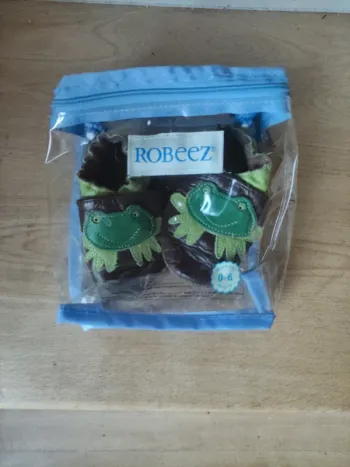Chaussons grenouille Robeez 0-6 mois