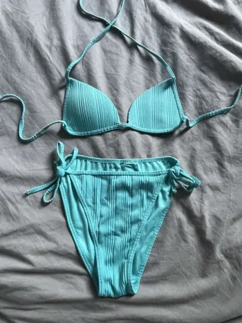 Ensemble de maillot de bain bikini bleu Tezenis XXS 32