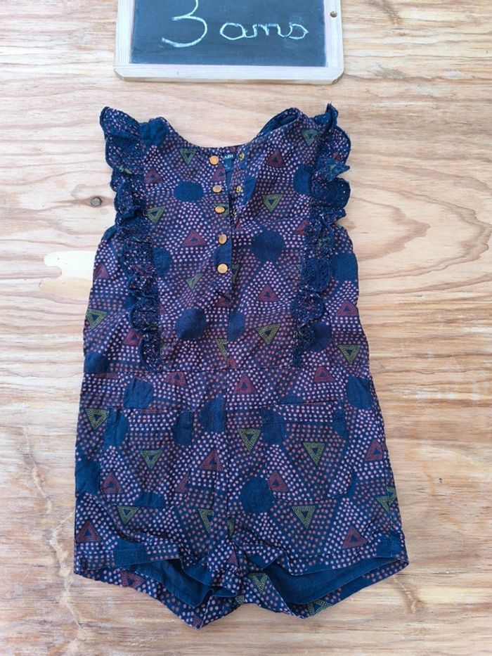 Combishort taille 3 ans en très bon état