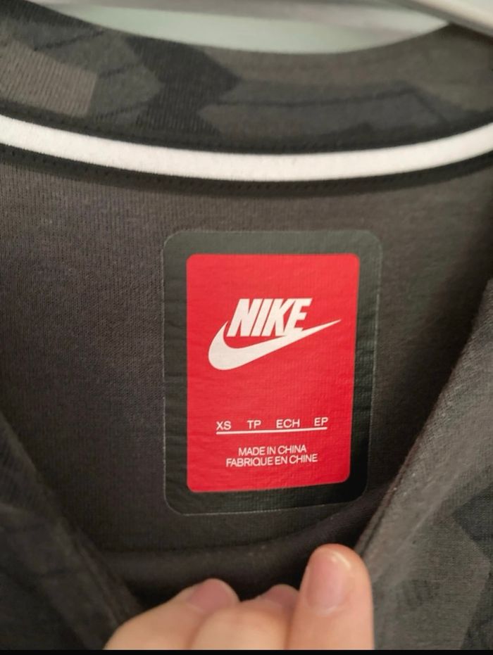Pull nike - photo numéro 2