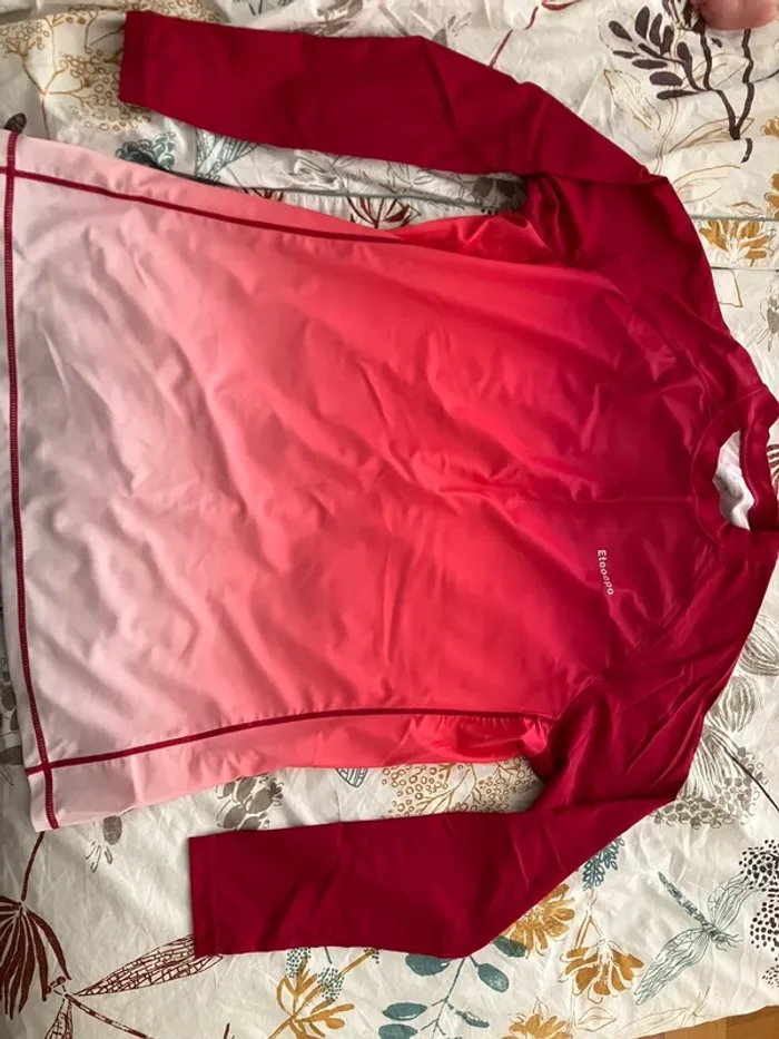 XXL très bon état Portée 3 fois pendant ma grossesse T shirt rose dégradé anti UV manches longues